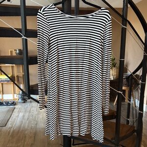 Black and White Striped Long Sleeve Dress/Tunic